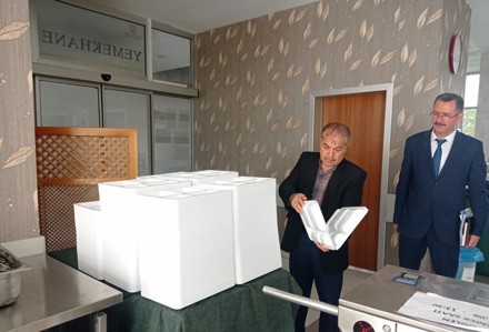 Rektör Yardımcımız Prof Dr.Emrullah EKEN hocamız Başkanlığımıza bağlı faaliyet gösteren Merkez Yemekhane ve Kutalmışoglu Süleyman Şah Tesisleri Yemekhanesinde incelemelerde bulundu.